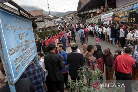 Tradisi silaturahim antarumat beragama saat perayaan Natal