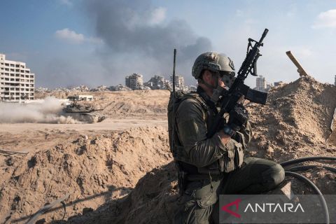 Tentara Israel terus bombardir Gaza
