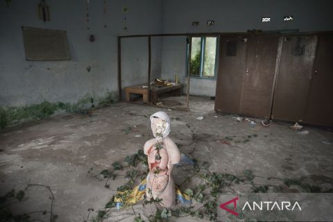 Warga tinggalkan zona merah Gunung Semeru