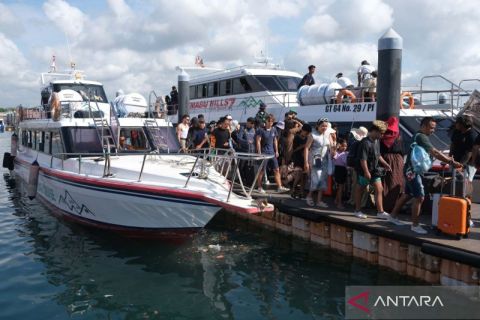 Antusiasme wisatawan berlibur ke Pulau Nusa Penida Bali