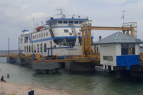 ASDP Kayangan ajak warga beli tiket "online" hindari kenaikan harga