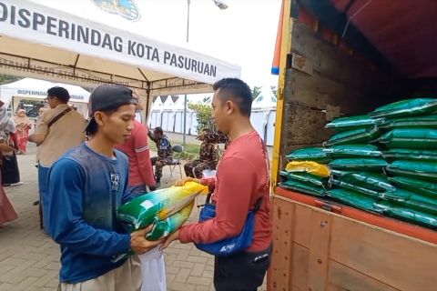 Harga beras dan gula naik, Pemkot Pasuruan gelar operasi pasar
