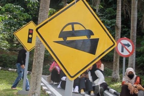 Berekreasi sambil belajar rambu lalin di Taman Lalu Lintas Samarinda