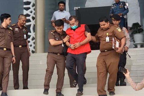 Dua terdakwa korupsi RS Arun Lhokseumawe dituntut hukuman berbeda