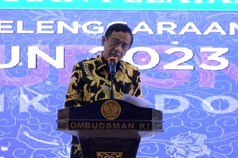 Mahfud harap penyelenggara negara penuhi standar pelayanan publik
