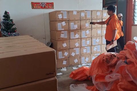 Pos Indonesia Jayapura target raup Rp11 miliar saat natal & tahun baru