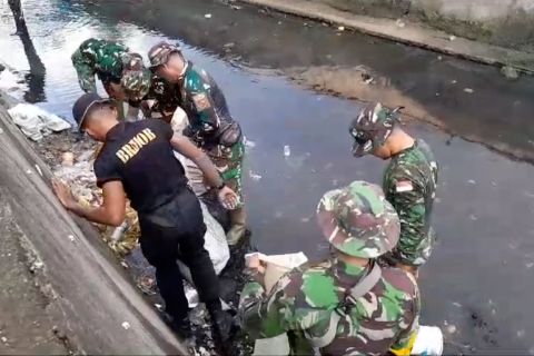 Respon cepat penanganan sampah kali di Kota Ternate