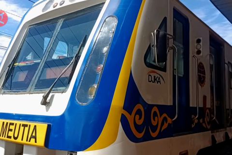 Murah meriah, kereta Api Cut Meutia pilihan wisata tahun baru