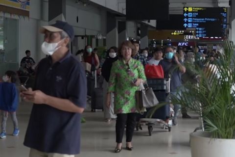 Menteri Sandi tekankan pentingnya keramahtamahan layanan di bandara