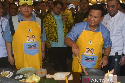 Konsolidasi Partai Golkar sosialisasikan makan siang gratis