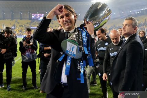 Simone Inzaghi bawa Inter raih trofi Piala Super Italia