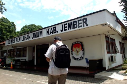 Video acungkan jari beredar, PPK dan PPS dilaporkan ke KPU Jember