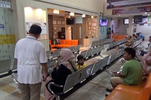 Imigrasi Padang buka layanan paspor simpatik akhir pekan