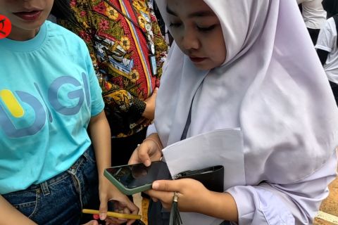 Disdik Jabar sosialisasikan sistem pembayaran nontunai di sekolah