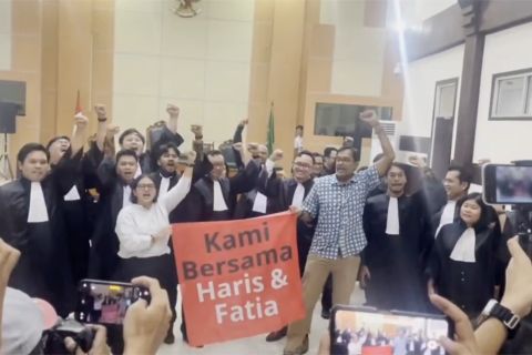 Ending kasus 'Lord' Luhut, Haris Azhar dan Fathia divonis bebas