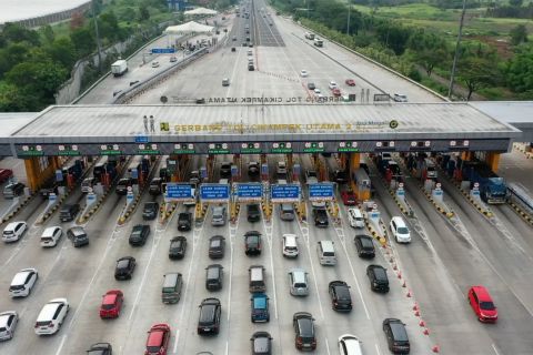 Ini kondisi arus balik Tahun Baru di Gerbang Tol Cikampek Utama
