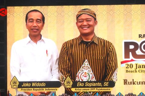 Presiden Jokowi ajak masyarakat untuk hapal minimal satu bahasa daerah