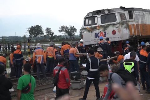 Semua jenazah berhasil dievakuasi, PT KAI fokus bersihkan jalur