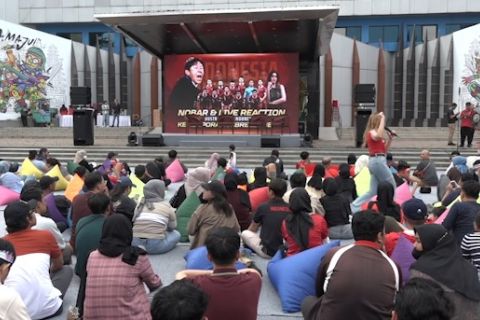Ratusan masyarakat nobar Indonesia vs Australia di Kemenpora