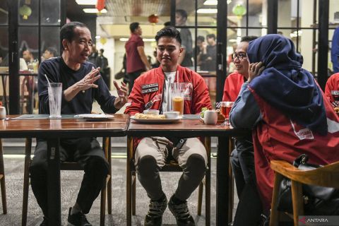 Presiden Jokowi bertemu Ketum PSI