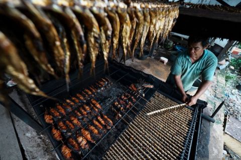 Harga Ikan Asap Naik