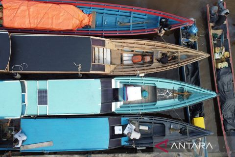 Distribusi logistik pemilu di Kepulauan Mentawai