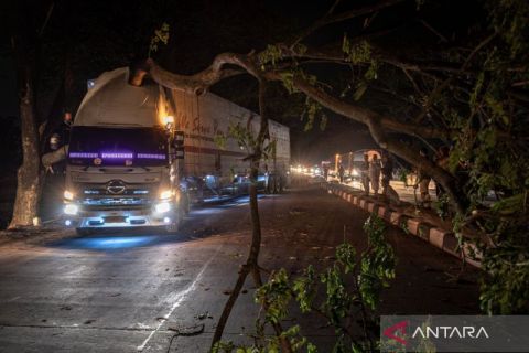 Jalur Pantura Demak-Kudus masih ditutup terdampak banjir