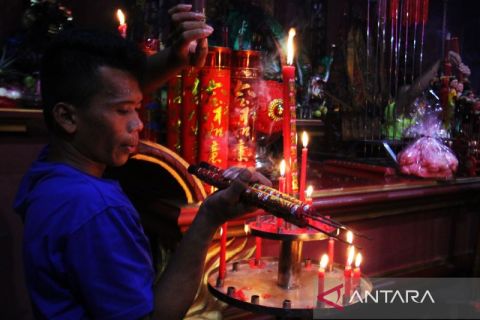 FOTO - Ritual Dewa Kwan Te Kong di Dumai