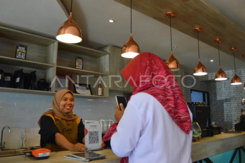 Target penggunan QRIS di Sumbar