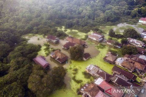 Dua bulan lebih banjir di Jambi belum berakhir