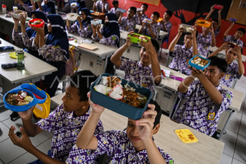 Simulasi program makan siang gratis