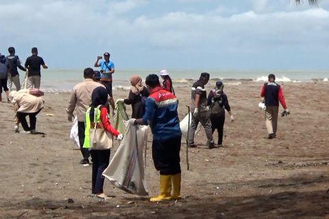 Hilirisasi sampah di kawasan konservasi untuk meningkatkan ekonomi