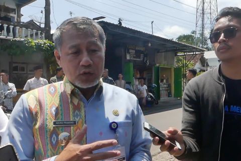 Pemkab Temanggung beri pengobatan gratis ke petugas pemilu yang sakit