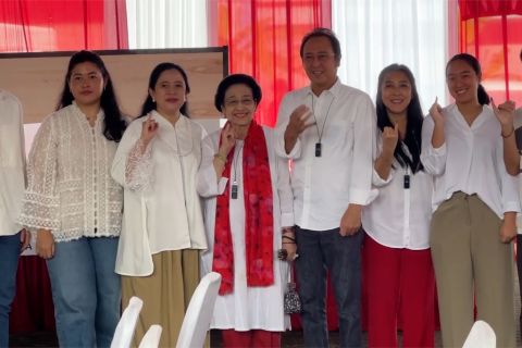 Hasto sebut Megawati pantau penghitungan suara di Teuku Umar