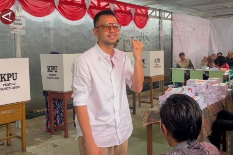 Raffi Ahmad gunakan hak pilih dan suarakan pemilu damai