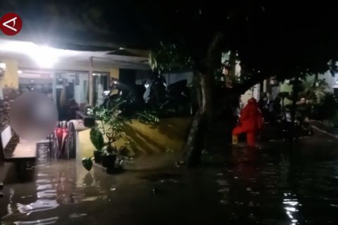 Diduga penyempitan sungai, 118 rumah di Jember terendam banjir