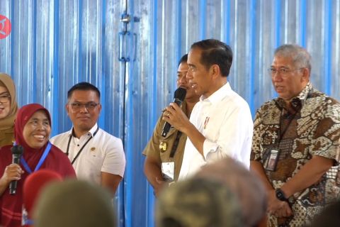 Warga Sukoharjo antusias terima bantuan pangan pemerintah