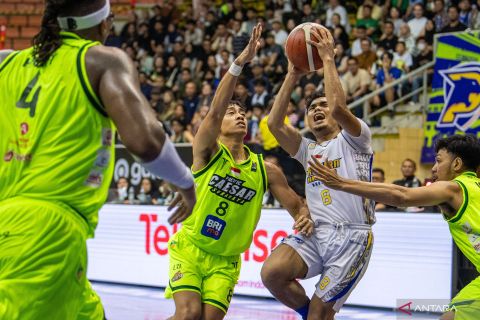 IBL : Prawira Harum Bandung menang 79-63 atas Pacific Caesar Surabaya