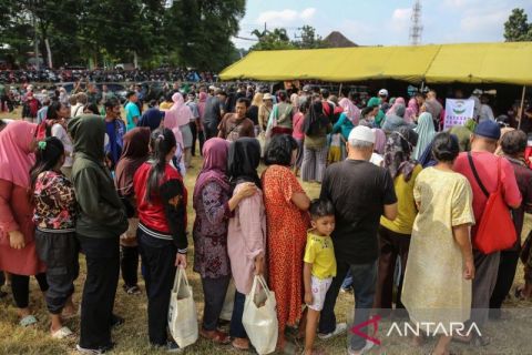 Operasi pasar di Semarang
