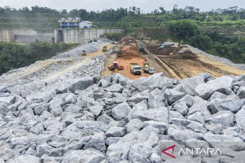Progres pembangunan Bendungan Leuwikeris di Kabupaten Tasikmalaya