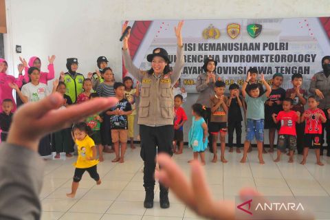 Polri adakan Bakti Sosial untuk korban banjir di Jateng