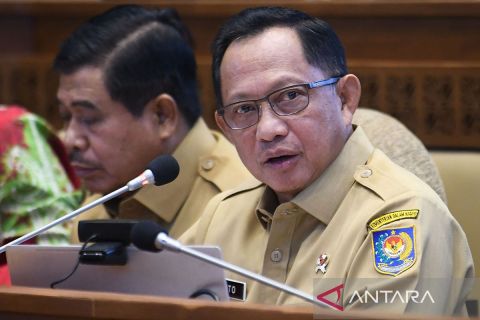 Komisi II DPR raker dengan Kemendagri evaluasi penyelenggaraan Pemilu 2024