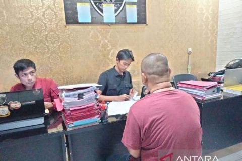 Polres Sukabumi Kota menangkap pemuda buronan spesialis kasus tipu gelap