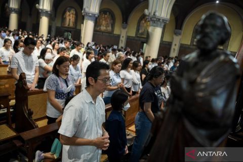 Misa Kamis Putih di Gereja Katedral Jakarta