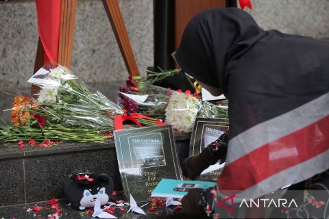 Aksi simpatik terhadap korban serangan mematikan di gedung konser Moskow