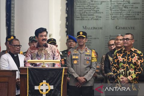 Menko Polhukam pastikan keamanan ibadah Jumat Agung rangkaian dari Tri Hari Suci Paskah