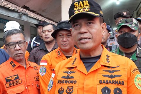 Kepala Basarnas sebut pencarian korban longsor masih terkendala cuaca
