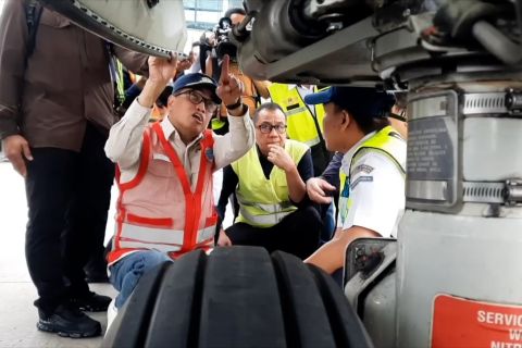 Menhub cek kesiapan pesawat di Bandara Soetta jelang mudik lebaran