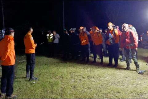 Tim gabungan SAR lanjutkan proses evakuasi jenazah di Gunung Agung