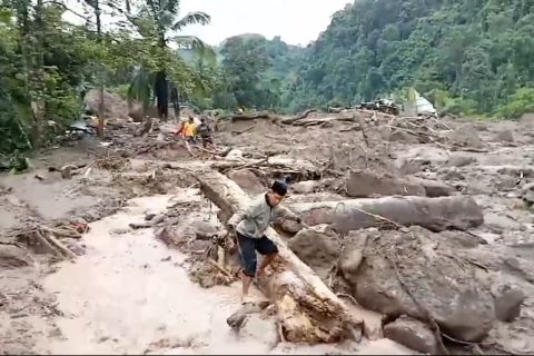 BPBD sebut ada 10 korban jiwa akibat banjir di Pesisir Selatan